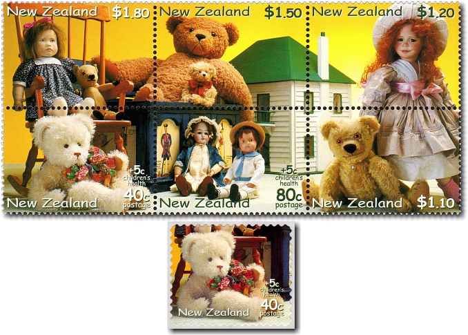 2000 Health - Bears and Dolls